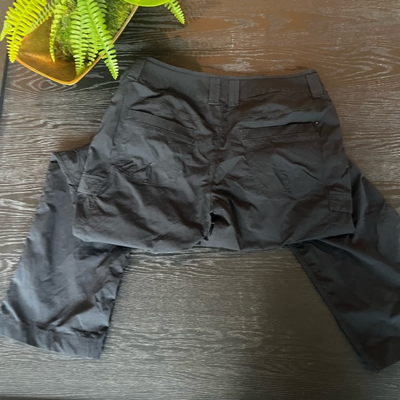 Arc’teryx woman’s hiking cargo pants - Picture 7 of 8